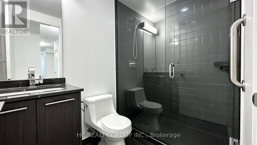 641 - 9471 Yonge Street — photo 13 of 16
