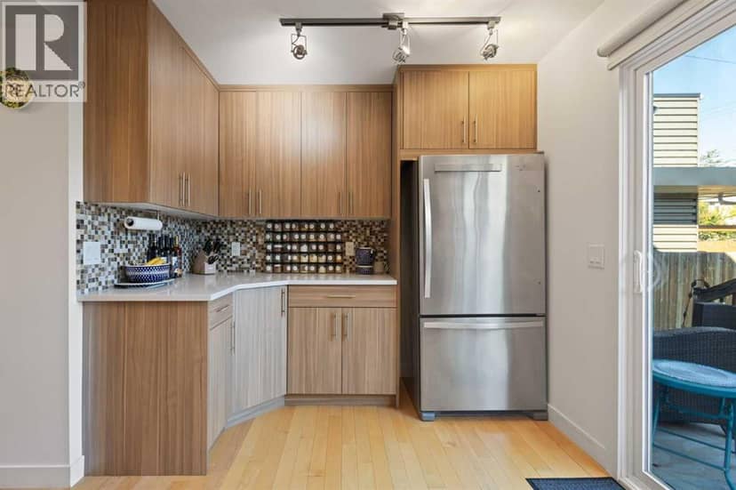 836C 68 Avenue SW, Calgary, photo 8