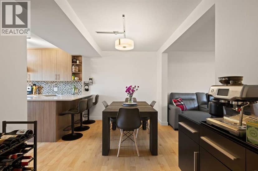 836C 68 Avenue SW — photo 9 of 40