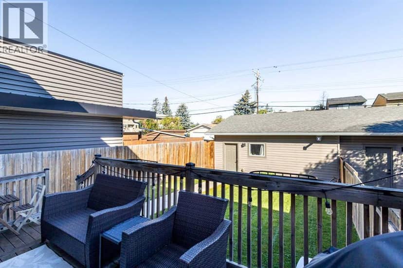 836C 68 Avenue SW — photo 36 of 40
