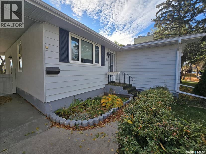 51 Sibbald Crescent, Regina, photo 3