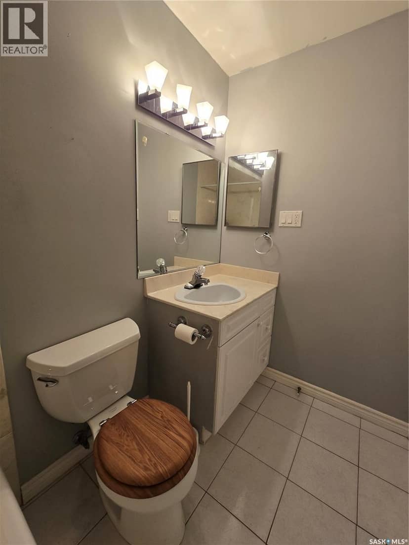 51 Sibbald Crescent — photo 36 of 40