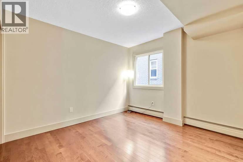 302, 1534 15 Avenue SW — photo 16 of 33