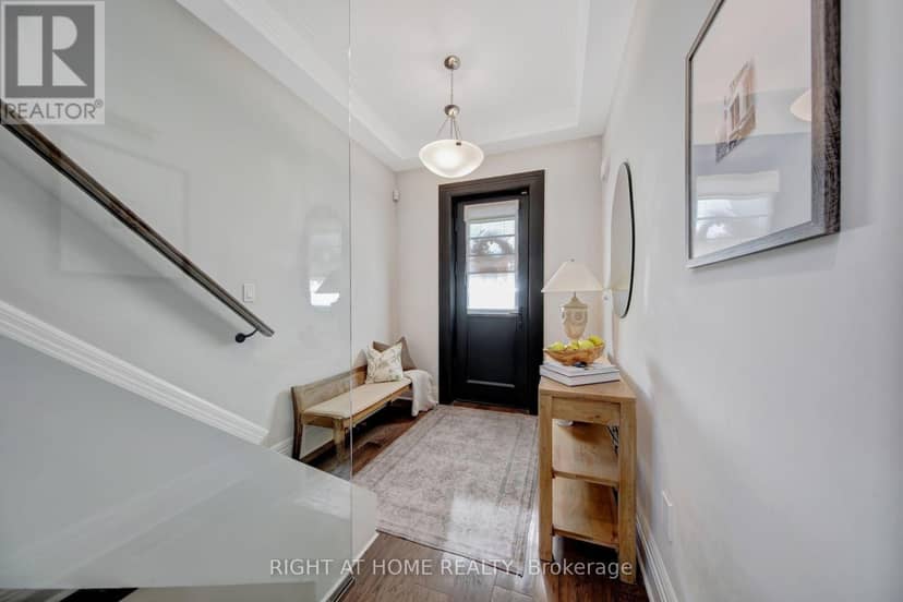 1017 Lorne Park Road, Mississauga, photo 3