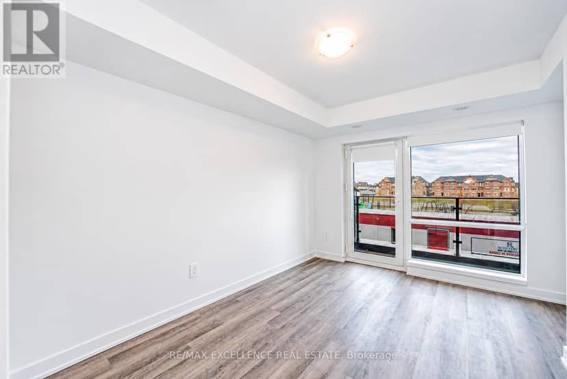 10 - 55 Romilly Avenue — photo 14 of 31