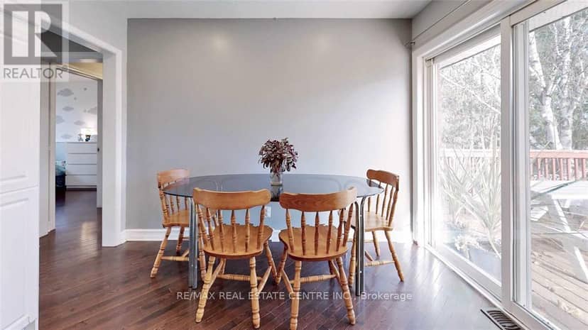 259 Simcoe Road — photo 13 of 36