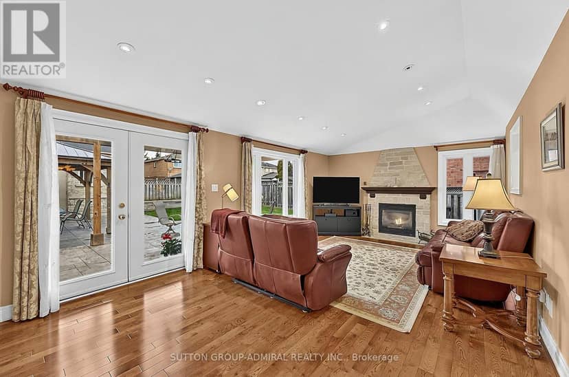 20 Goodfellow Crescent — photo 16 of 40