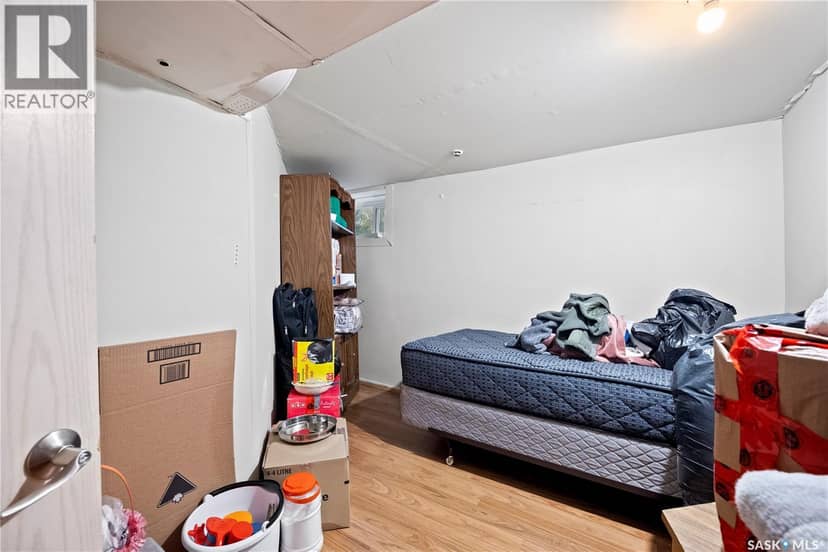 1607 Athol STREET — photo 16 of 20
