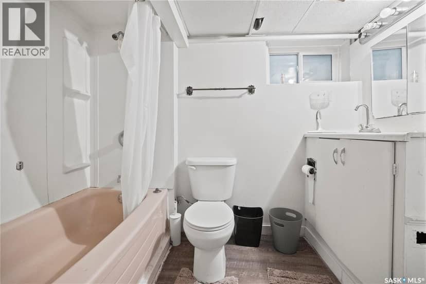 1607 Athol STREET — photo 17 of 20