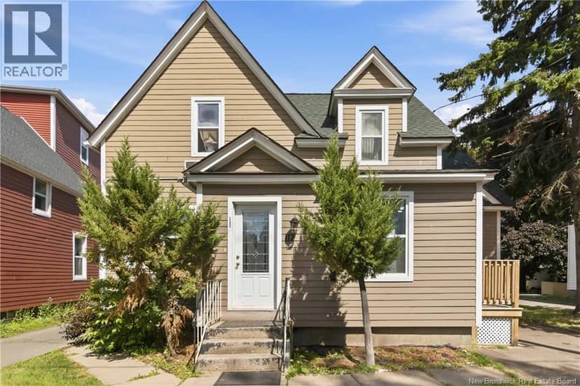 117 Elmwood Drive — photo 2 of 30