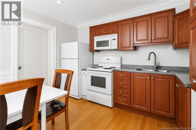 117 Elmwood Drive — photo 9 of 30