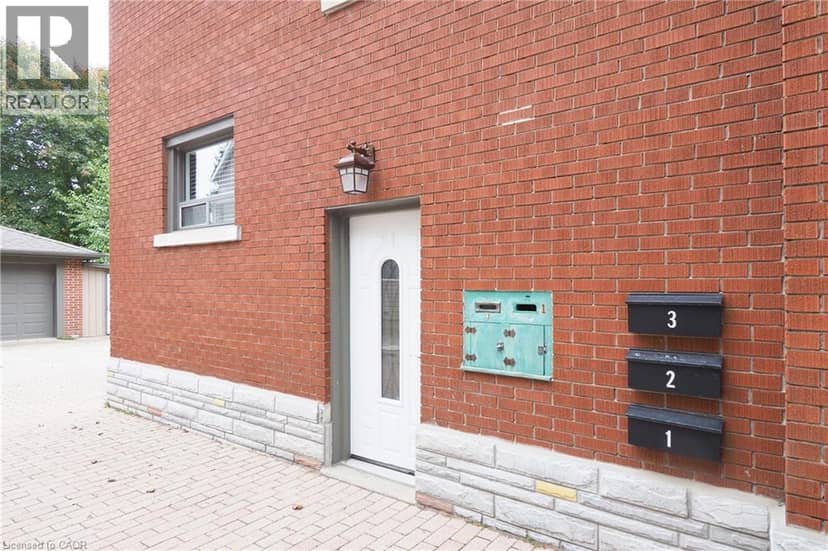 207 SHELDON Avenue N — photo 40 of 40