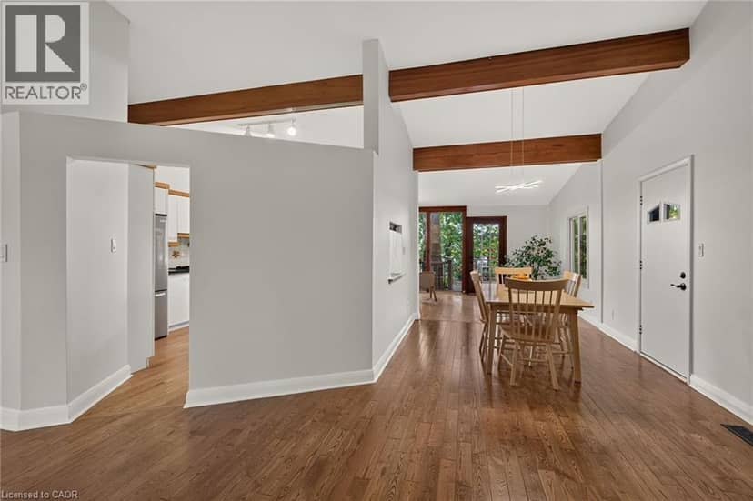 2 HELEN Street — photo 11 of 40
