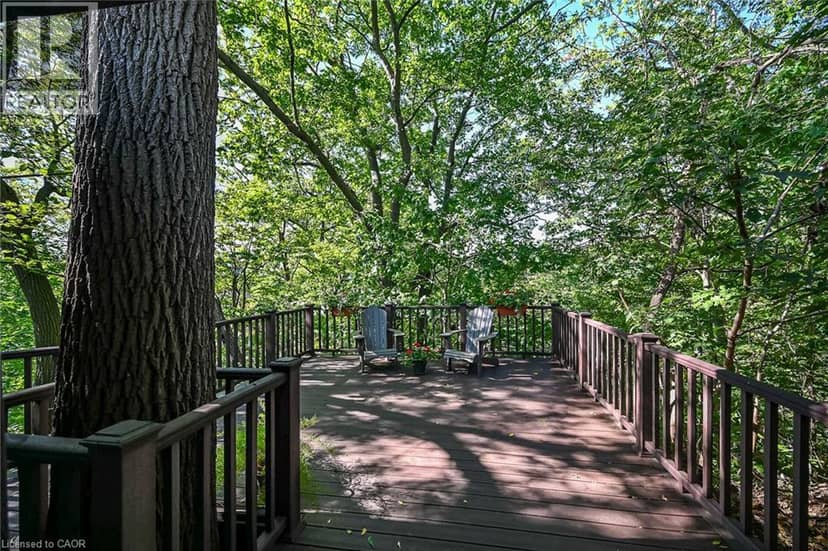 2 HELEN Street — photo 36 of 40