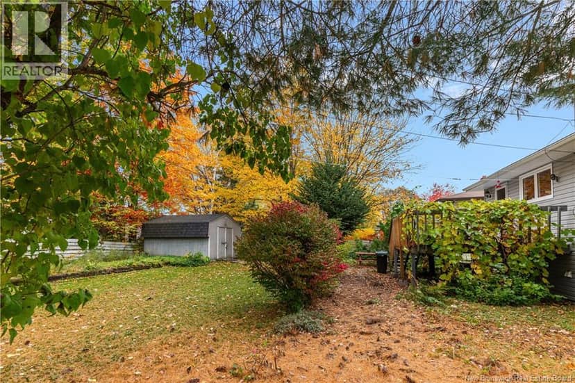 27 Brewster Street — photo 40 of 40