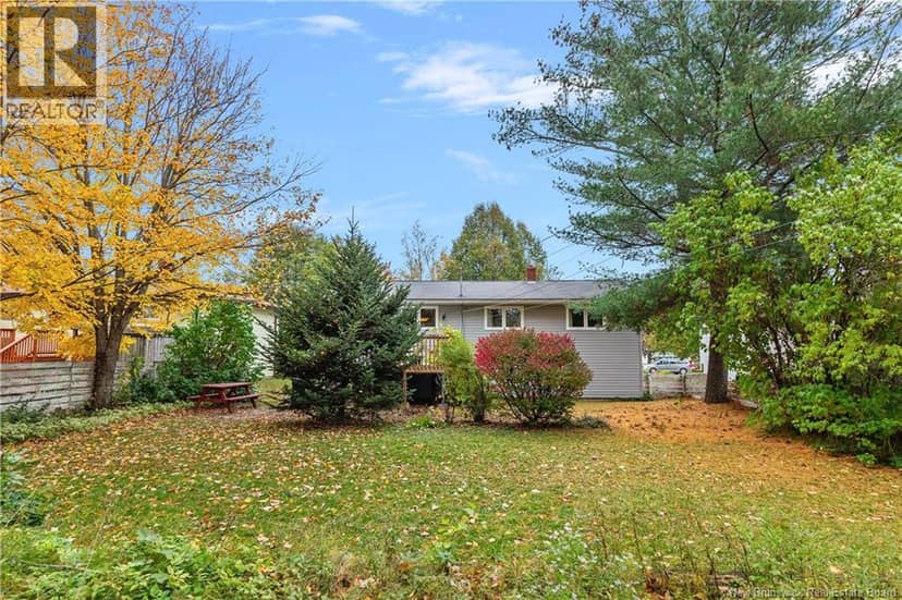 27 Brewster Street — photo 37 of 40