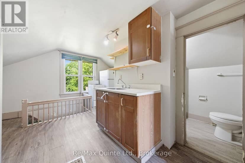 8 Dunbar Street — photo 28 of 37