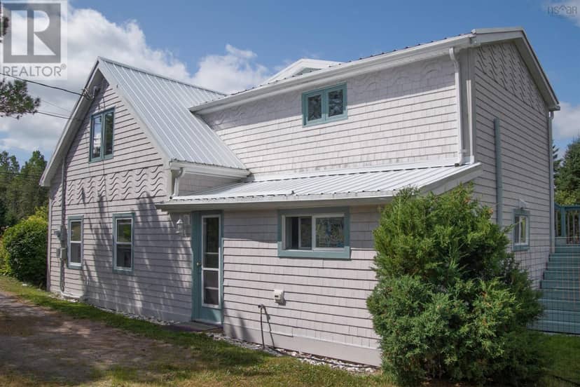 3067 320 Highway, D'Escousse, photo 2