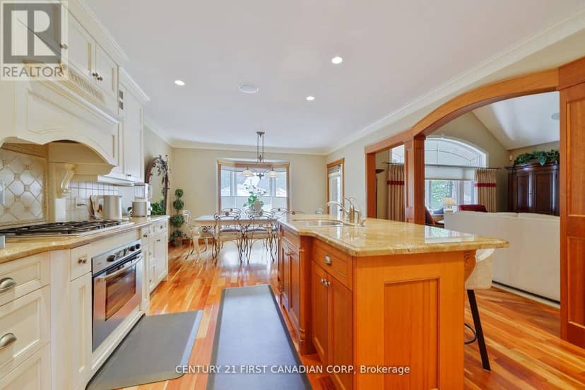 2091 Valleyrun Boulevard — photo 19 of 40