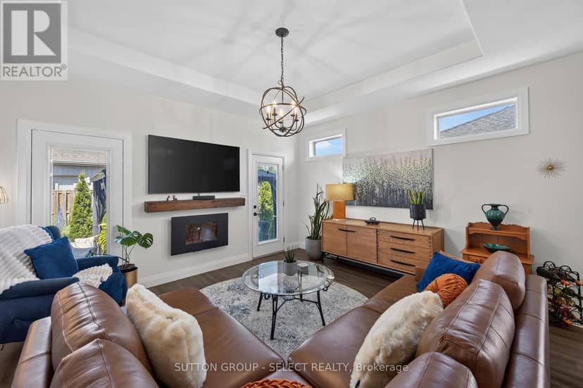 99 Lanz Boulevard — photo 22 of 35