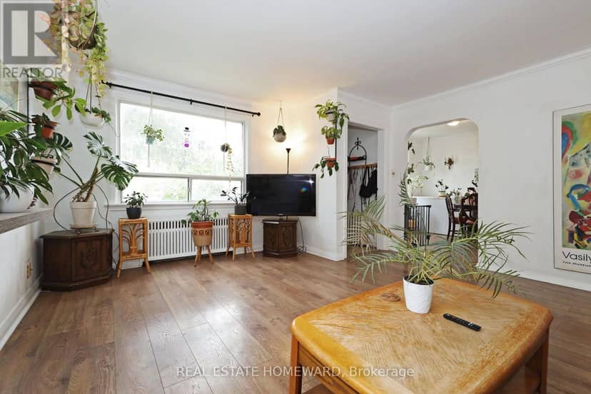 22 Haddon Avenue, Toronto, photo 6