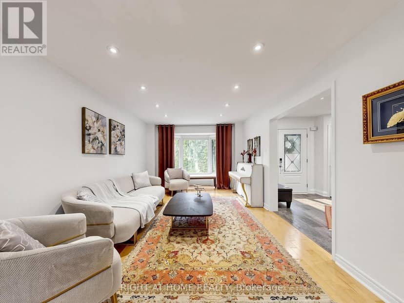 43 Topham Crescent — photo 19 of 40