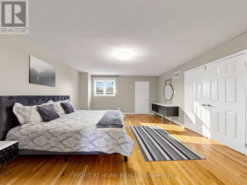 43 Topham Crescent — photo 24 of 40