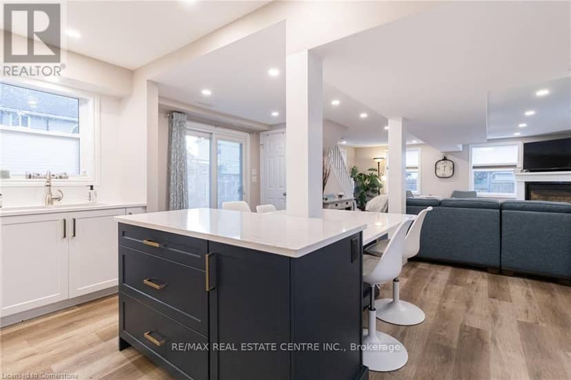 11 Dietrich Crescent, Lambton Shores, photo 4