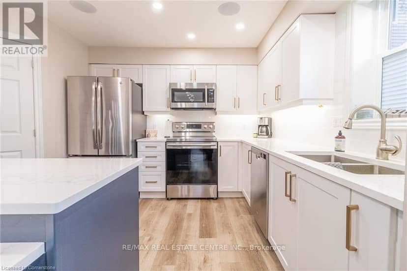 11 Dietrich Crescent, Lambton Shores, photo 8