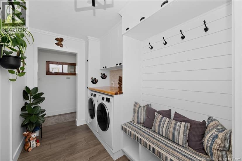 15 Ida Road — photo 2 of 40