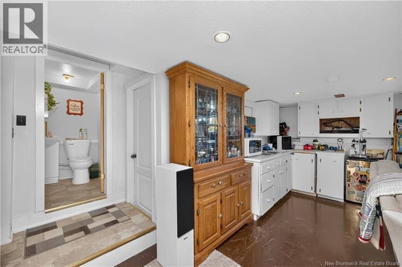 15 Ida Road — photo 27 of 40