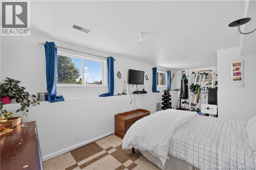 15 Ida Road — photo 34 of 40