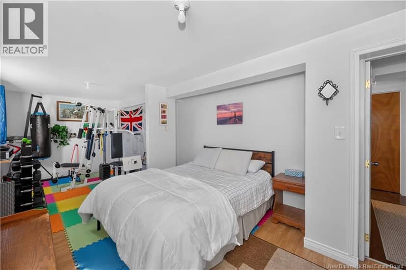 15 Ida Road — photo 35 of 40