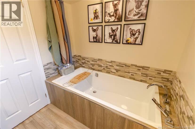 16 Sandra Drive — photo 20 of 40