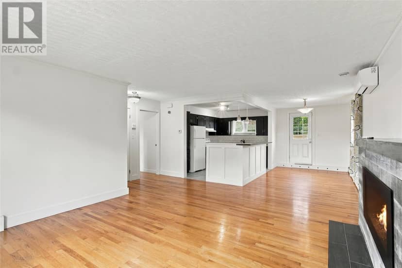 63 Reid Street — photo 6 of 34