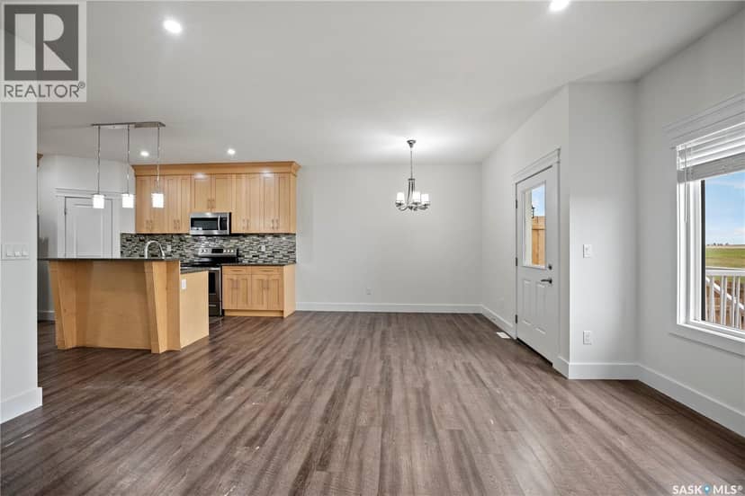 3126 Mazurak CRESCENT — photo 9 of 40