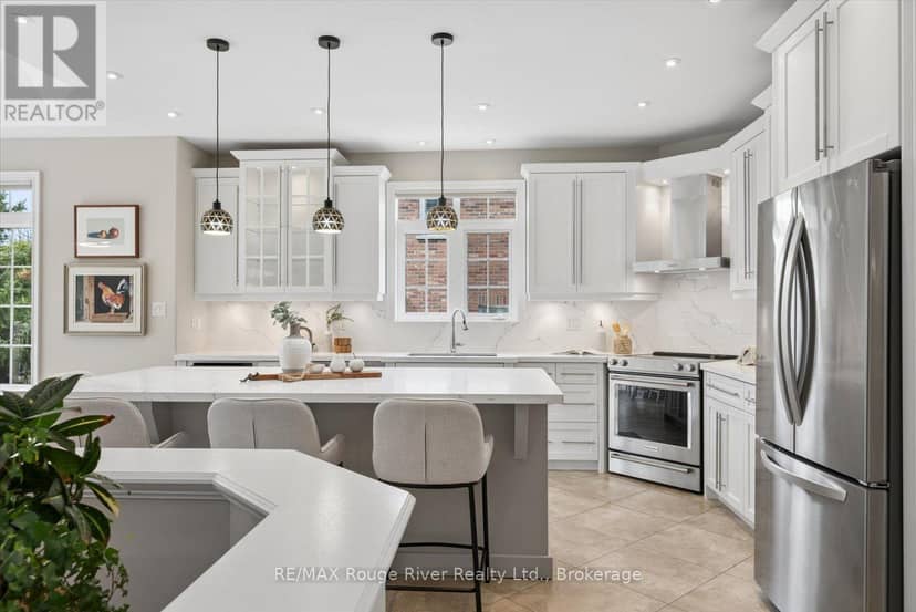 26 Hanover Court — photo 11 of 40