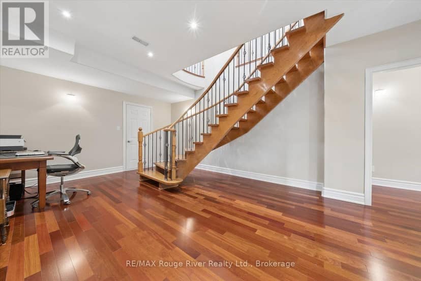 26 Hanover Court — photo 27 of 40
