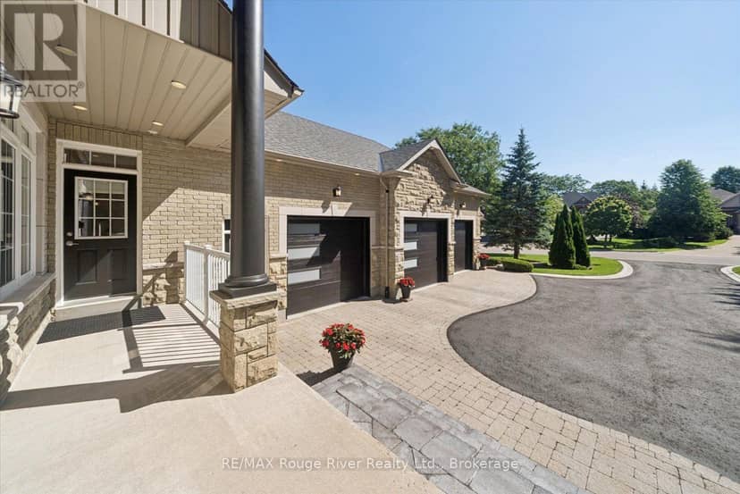 26 Hanover Court, Whitby, photo 4