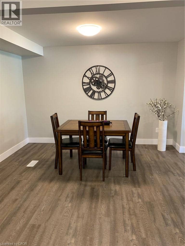 1 SOUTHWOOD Crescent — photo 19 of 30