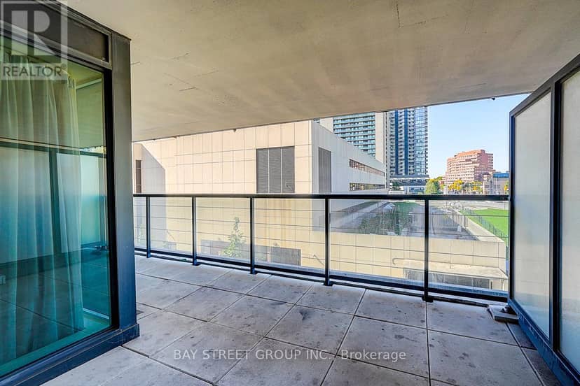 308 - 88 Sheppard Avenue E — photo 26 of 33