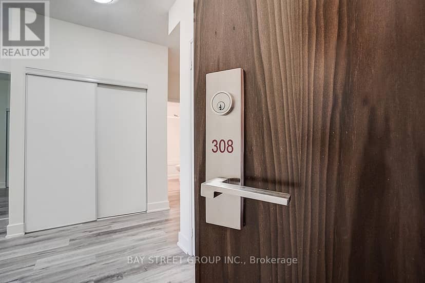 308 - 88 Sheppard Avenue E, Toronto, photo 6