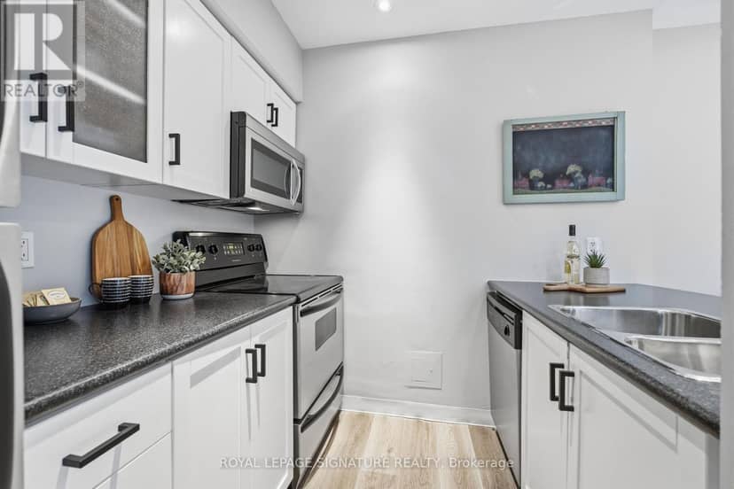 1021 - 54 East Liberty Street — photo 11 of 21