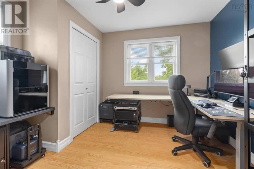 65 Green Road — photo 24 of 39