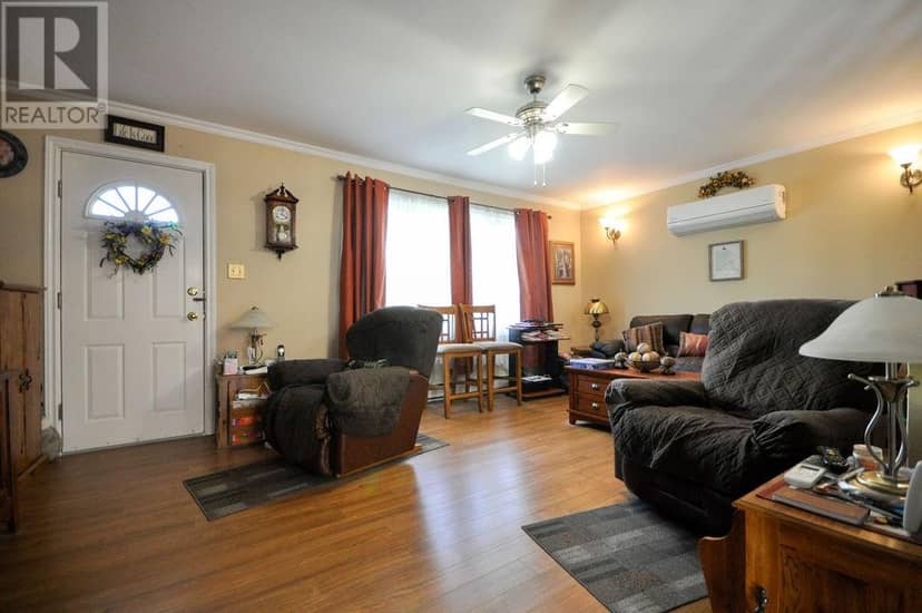 55-57 Fox Harbour Road — photo 11 of 28