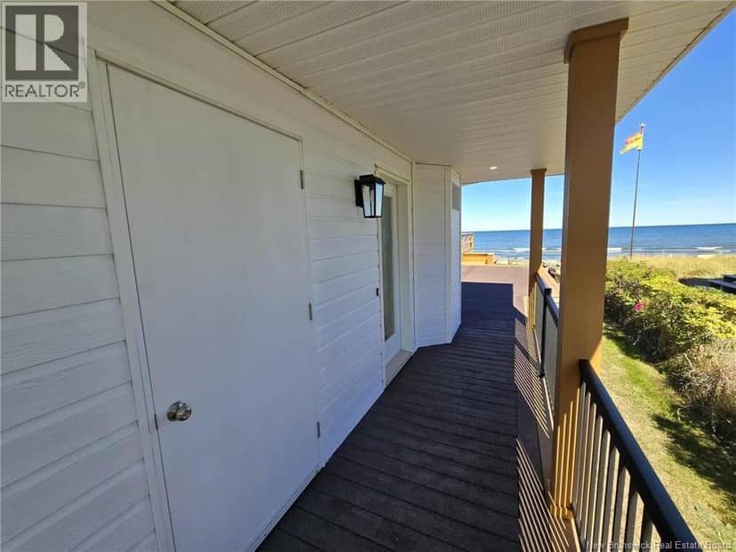 2156 Queen Elizabeth Drive — photo 10 of 40