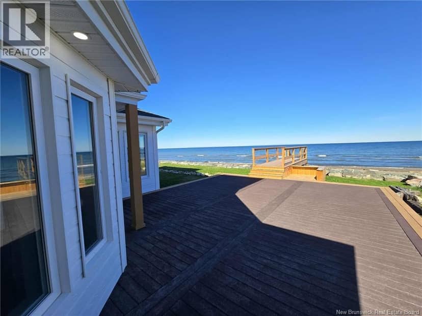 2156 Queen Elizabeth Drive — photo 11 of 40
