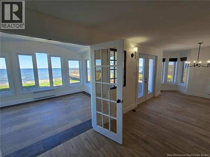 2156 Queen Elizabeth Drive — photo 21 of 40