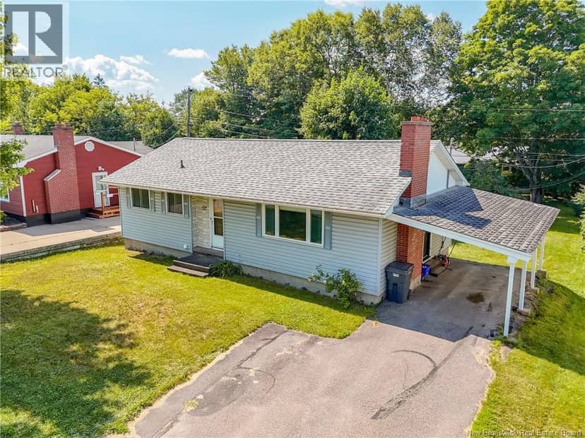 577 Maple Street — photo 1 of 40