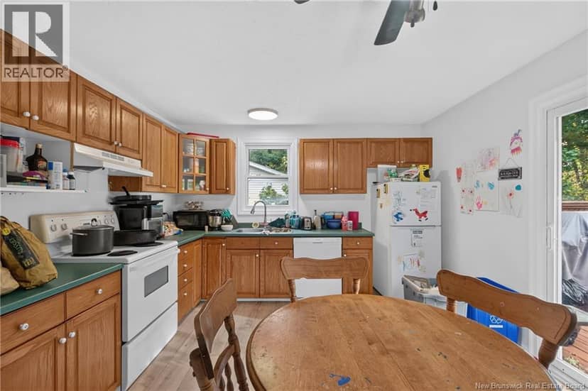 40 Ayres Street — photo 10 of 39